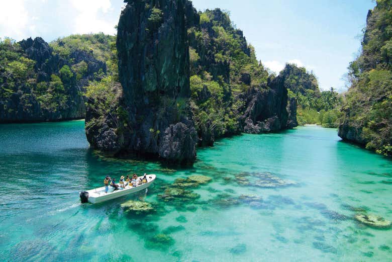 Tour de barco pelas lagoas de El Nido