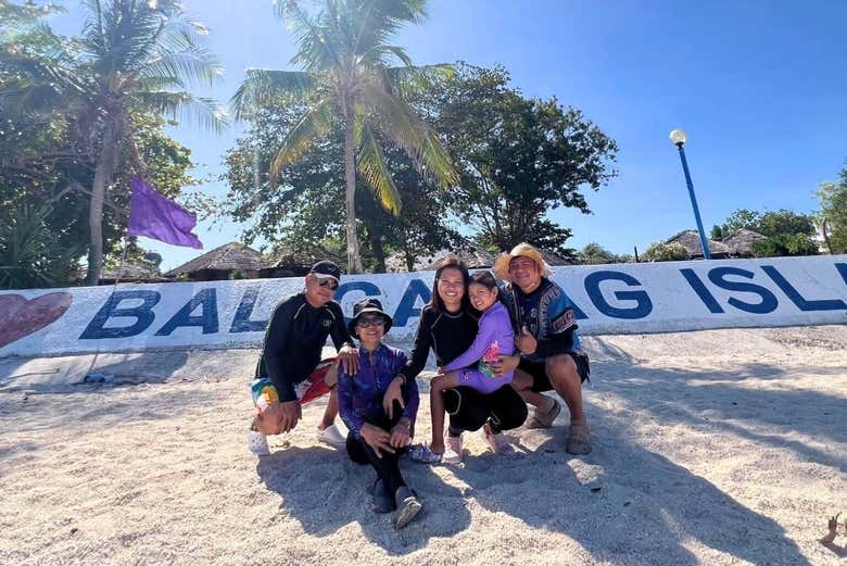 Foto en familia en Balicasag