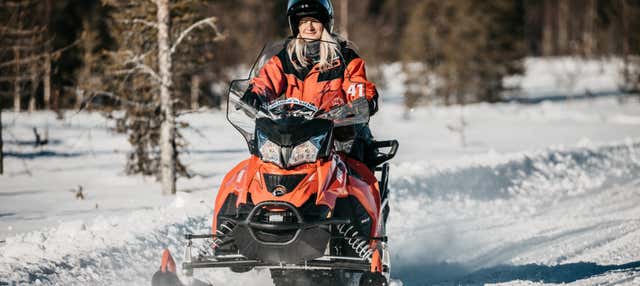 Balade en motoneige à Äkäslompolo