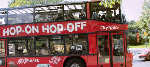 Ônibus e barco turístico de Helsinki