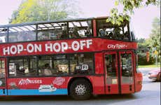 Ônibus e barco turístico de Helsinki