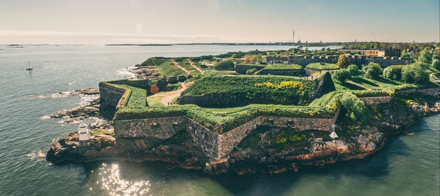 Helsinki and Suomenlinna Guided Tour
