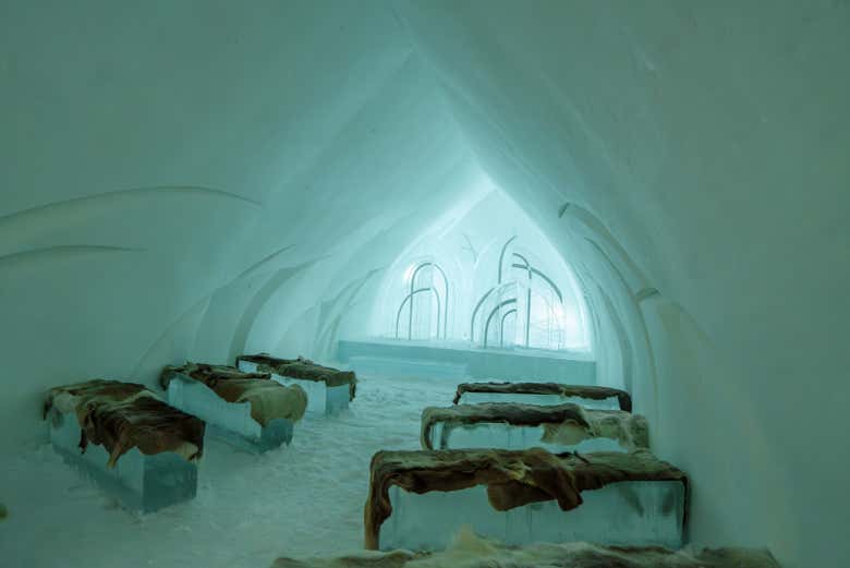 Conoced la fascinante capilla de hielo del hotel