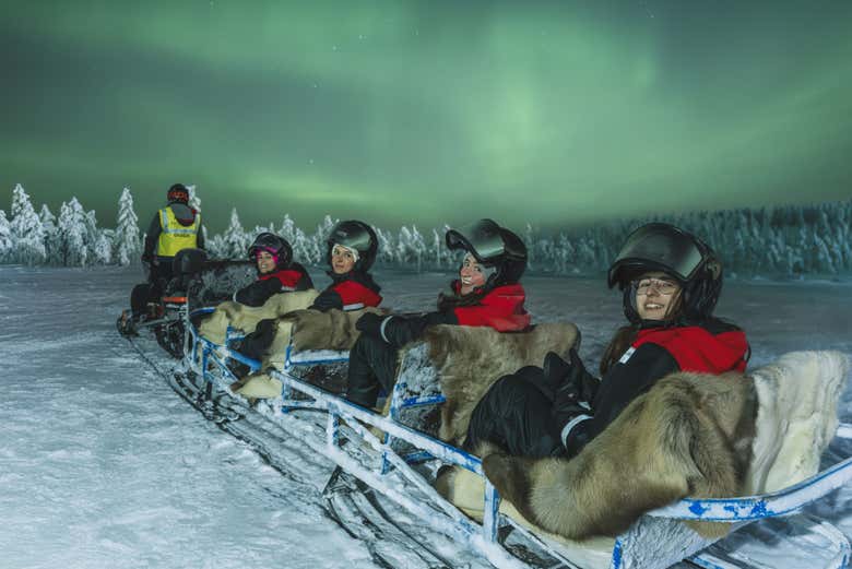 Foto di gruppo sulla slitta