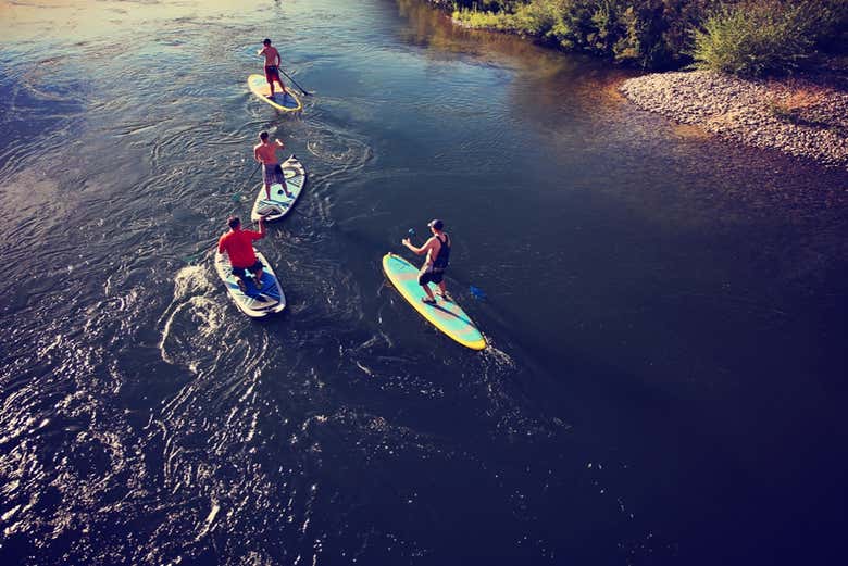 Paddle surf