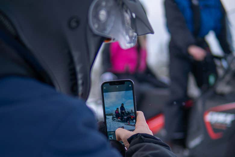 Una pausa para tomar fotos en Vikaköngäs