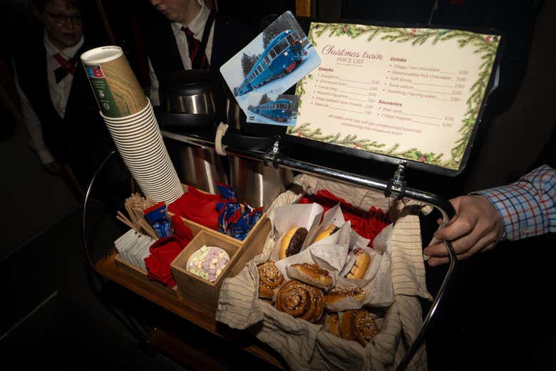 Degustaréis bebidas calientes y galletas típicas