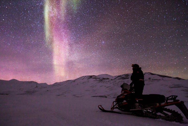 Sleigh ride under the incredible Aurora Borealis