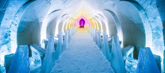 Visite d'un hôtel de glace + Dîner au restaurant de glace