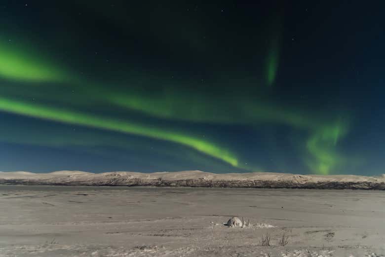 Aurora boreale sui paesaggi ghiacciati di Saariselkä