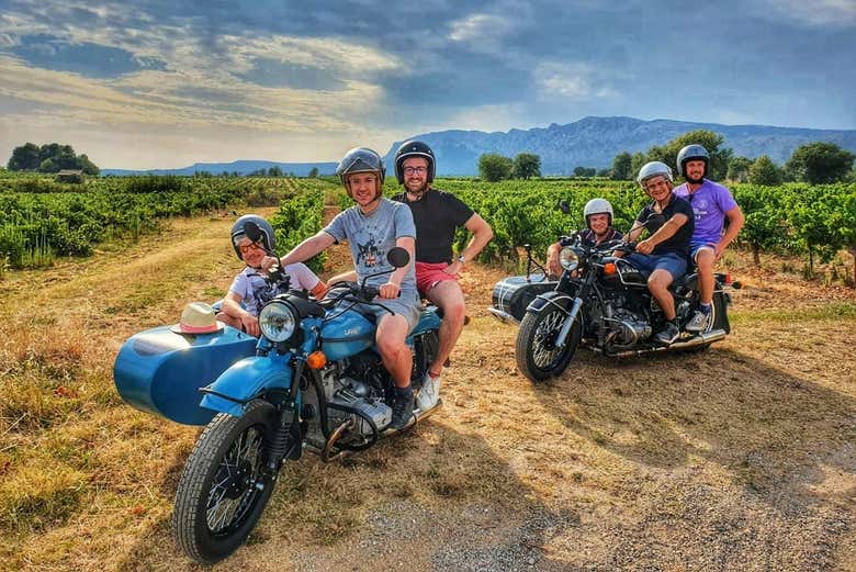 I vigneti della Provenza in sidecar