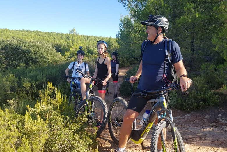 Exploring Montagne Sainte-Victoire