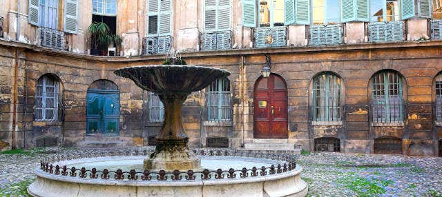 Tour privado por Aix-en-Provence con guía en español