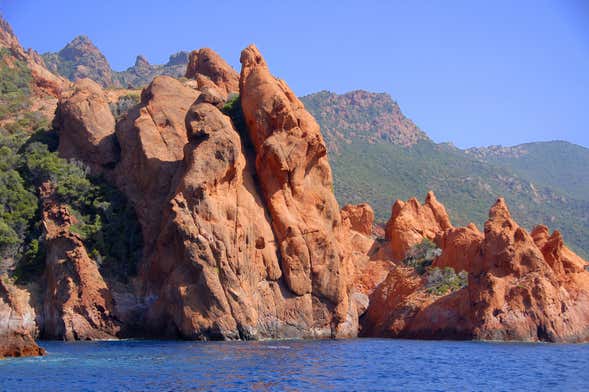 Excursão de barco a Scandola e Girolata