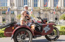 Tour privado en moto con sidecar por Amboise y Tours