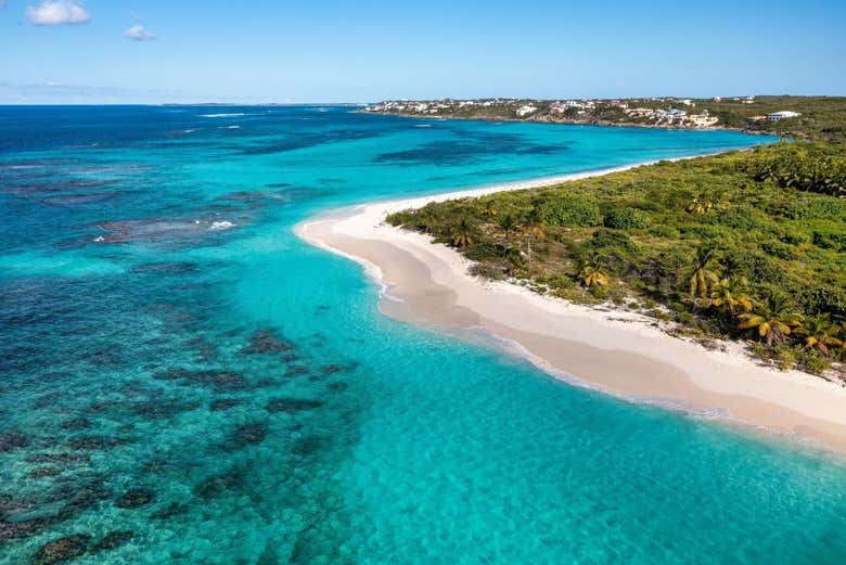 Discover the sparkling waters of Anguilla!