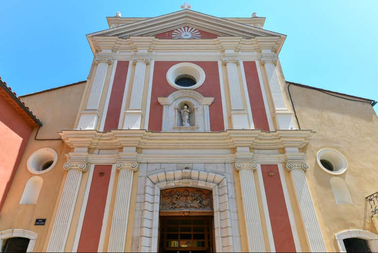Fachada de la catedral de Antibes