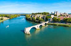 Tour of Avignon and Luberon