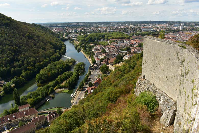 Desfrutando das vistas em Besançon