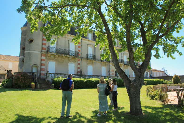 Visitando o exterior del château