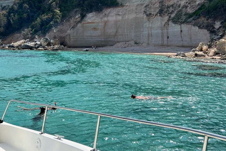 Snorkeling nella costa di Bonifacio