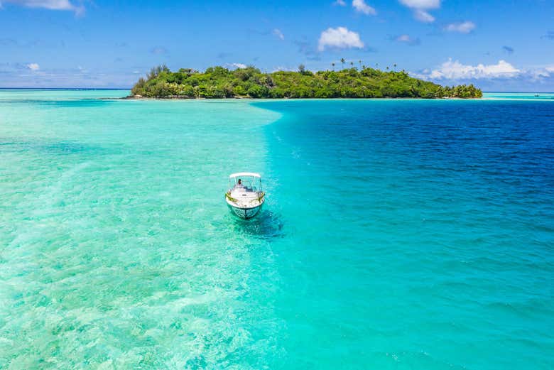 Navegando por Bora Bora