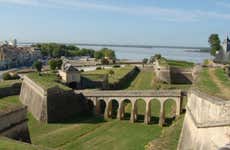 Excursión a la ciudadela de Blaye + Cata de vinos