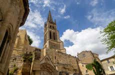 Excursão a Saint-Émilion com visita à igreja monolítica + Degustação de vinhos