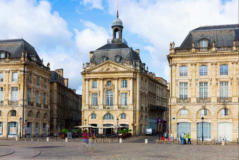Meet at Place de la Bourse