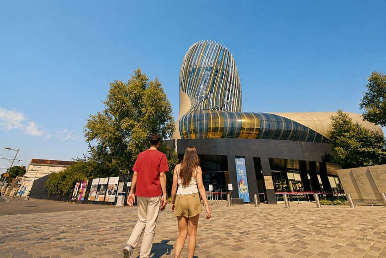 Entrée à la Cité du VIn