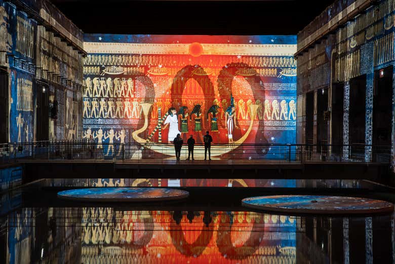 Visitando la exposición sobre Egipto