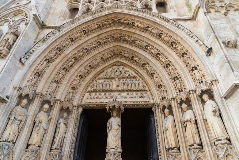 Pórtico de la catedral de San Andrés