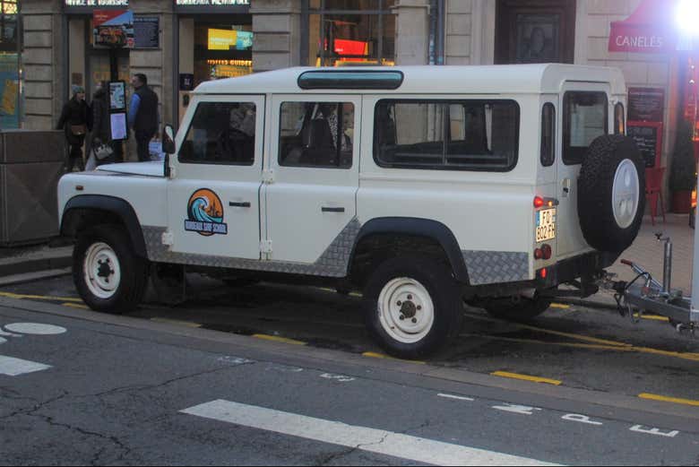 Montez à bord d'un 4x4 pour rejoindre Lacanau