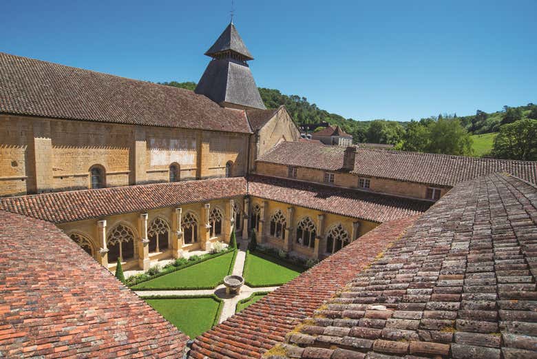 El claustro de la abadía de Cadouin es una joya del gótico