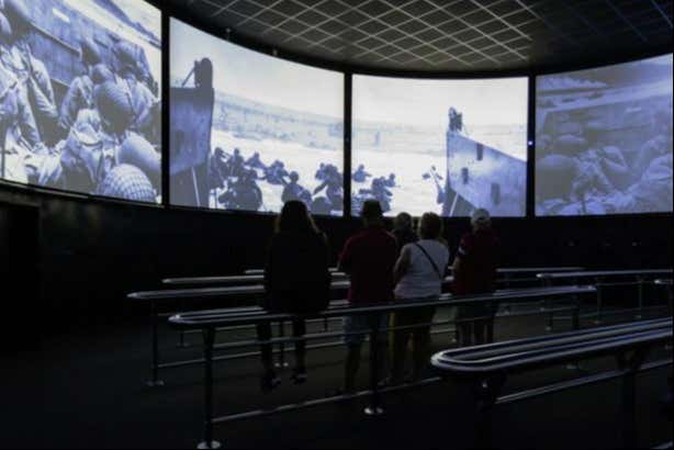 Salle immersive du musée Mémorial de Caen