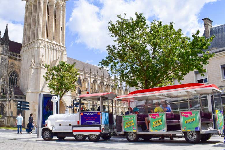 Profitez du train touristique de Caen avec votre carte