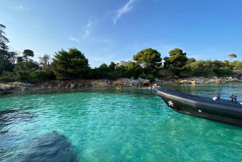 Eaux cristallines de la Côte d'Azur