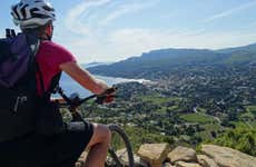 Tour de bicicleta elétrica por Cap Canaille