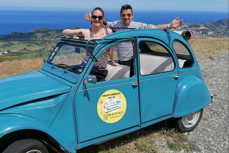 La Citroën 2 CV de la visite