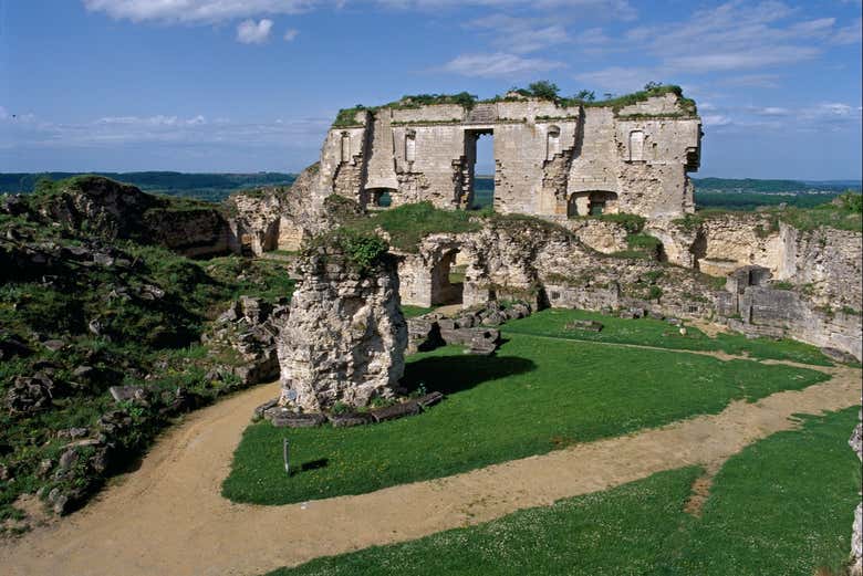 Podréis pasear por el antiguo conjunto monumental del castillo