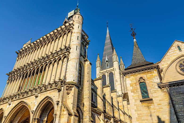 La iglesia de Notre-Dame destaca por su estilo gótico