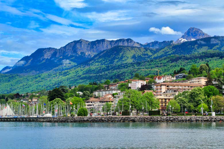 Évian-les-Bains est située sur les rives du lac Léman