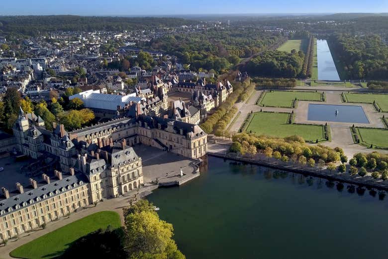Vue panoramique sur le château de Fontainebleau