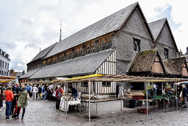 Stroll through the market