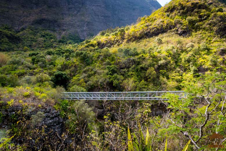 Pont suspendu au Cirque de Mafate