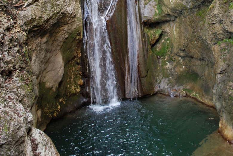 Admiring waterfalls in the Versoud Gorge