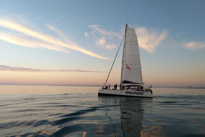 Naviguez près de la côte de La Rochelle
