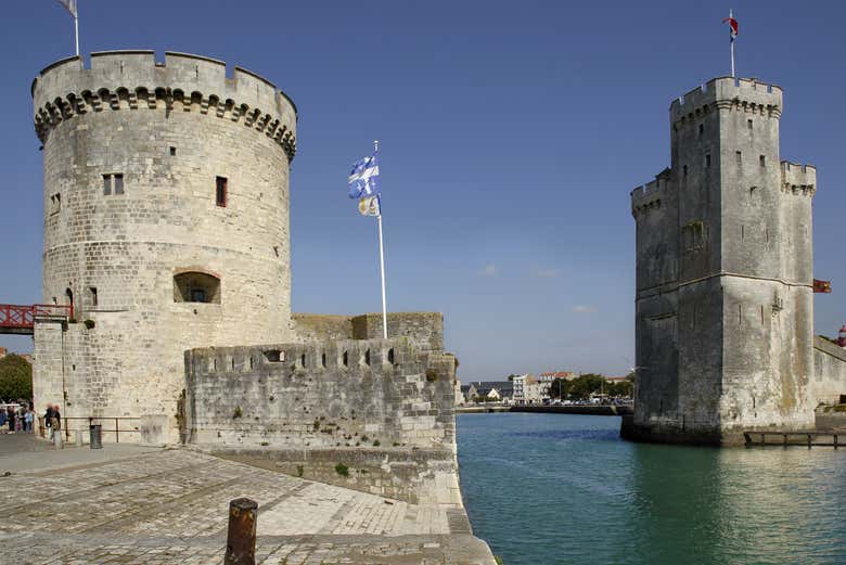 Marvel at Chain and Saint-Nicolas Towers