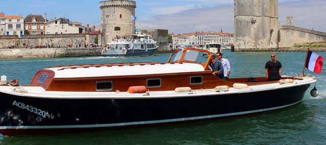 Balade en bateau traditionnel dans la baie de La Rochelle