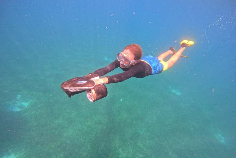 Vous pourrez explorer la mer avec le scooter sous-marin